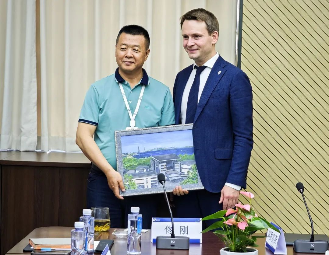 1748501379421391.png 图片8.png